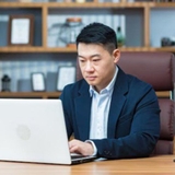 The "Kevin Trương" user's logo
