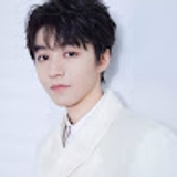 The "CEO Bùi Nhật Quang" user's logo