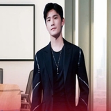 The "CEO Tuấn Anh" user's logo