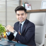 The "CEO Tú Tiền Đạo" user's logo