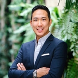 The "CEO Vũ Ngọc Anh" user's logo