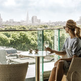 The "Four Seasons Hotel London at Park Lane" user's logo