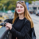 The "Sophia Williams" user's logo