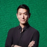 The "Jack Hùng Roi: Người Sáng Lập Sumvip, Nâng Tầm Game Trực Tuyến" user's logo