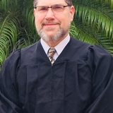 The "Daniel Lee" user's logo