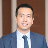The "CEO Tùng Gem" user's logo