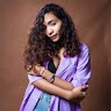 The "Eimy Medina" user's logo