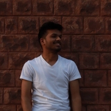 The "Akshat Gupta" user's logo
