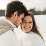 The "Julika und Tobias Neser" user's logo