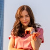 The "Luiza Julea" user's logo