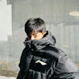 The "Qri Xiao" user's logo