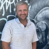 Hassell Chris