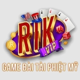 The "Rikvip – Sân chơi đổi thưởng uy tín, game bài và slot đỉnh cao" user's logo