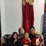 Rose Moms Qania