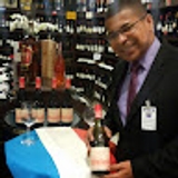 Sommelier Eduardo Sabino